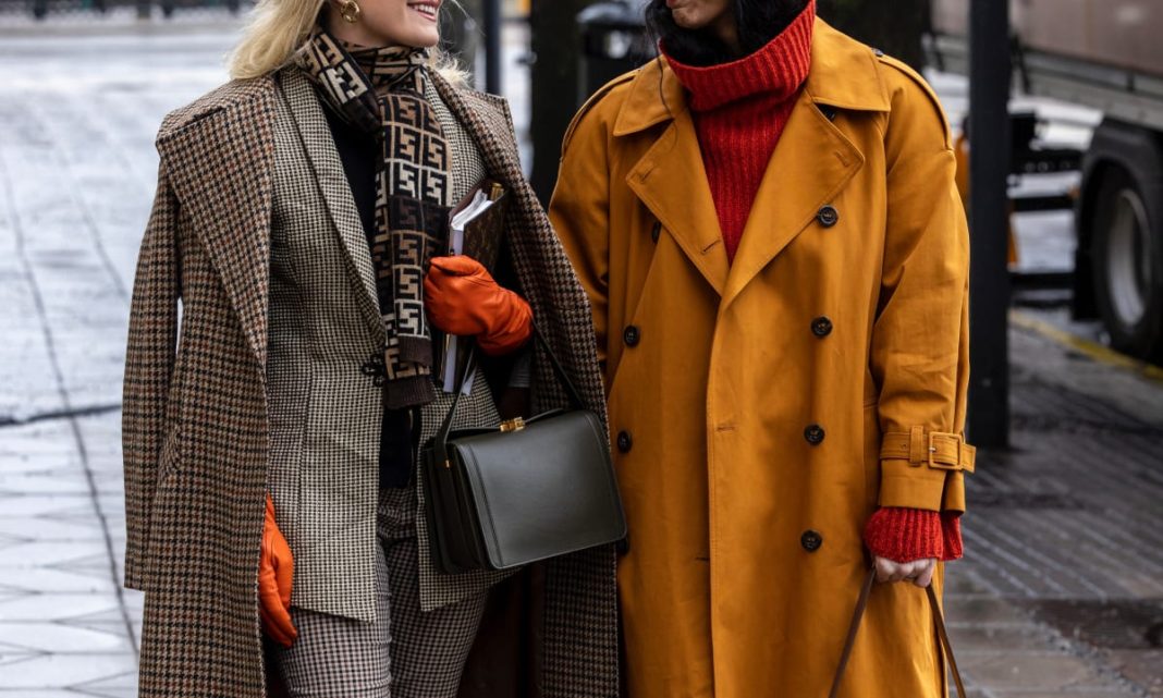 24-statement-trench-coats-to-brighten-up-your-winter-wardrobe