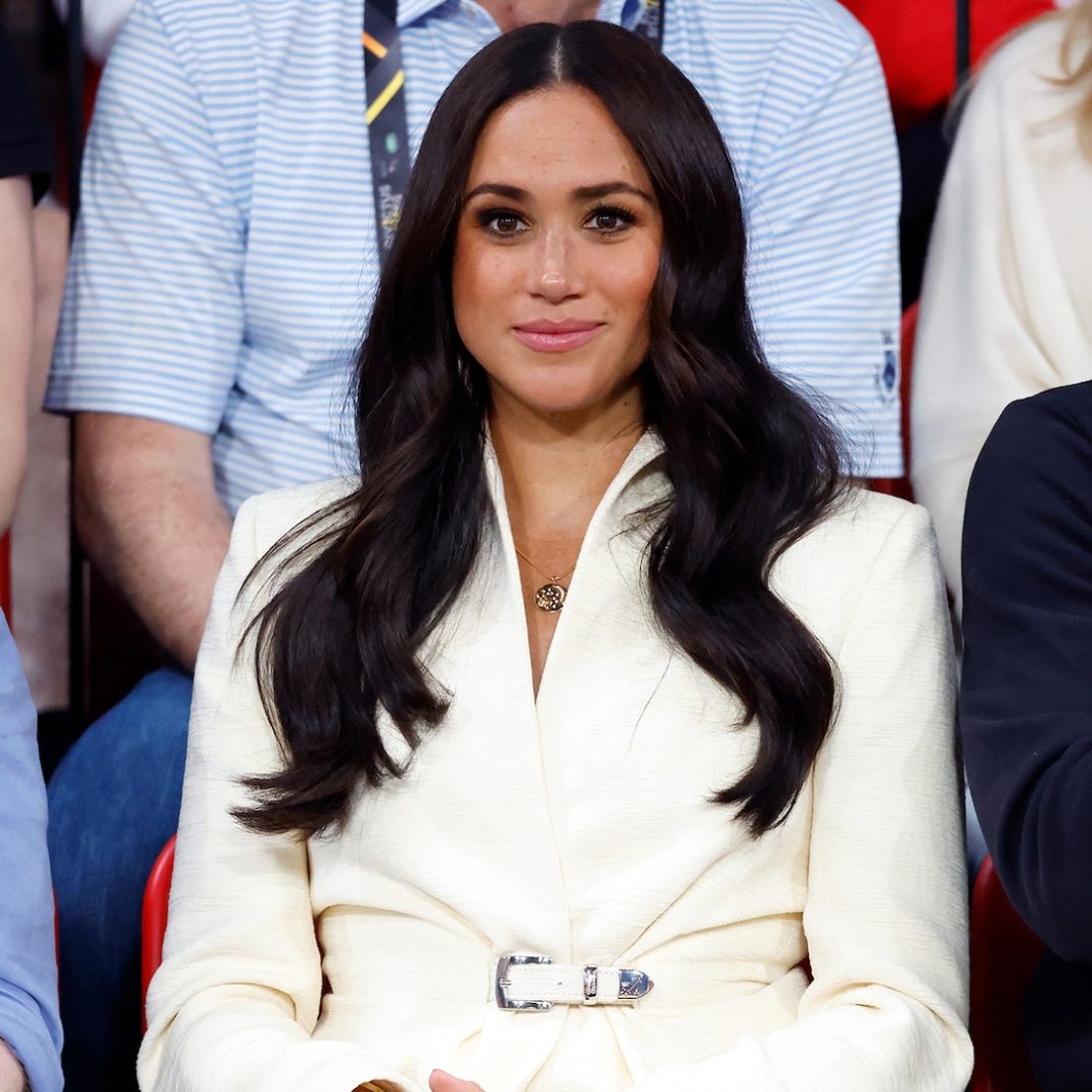meghan-markle’s-friend-claims-she-became-a-“scapegoat”-for-the-palace