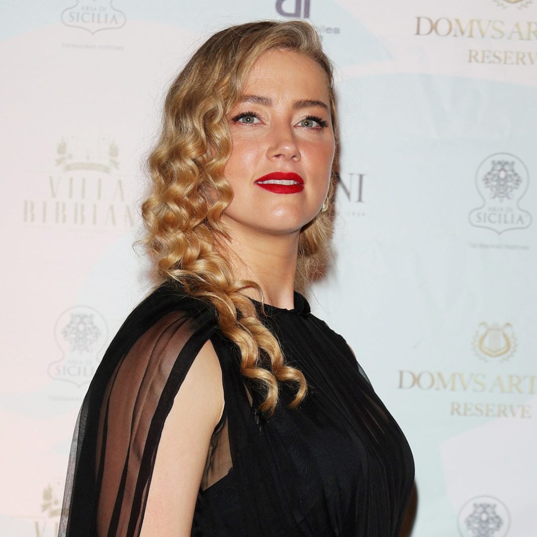 amber-heard-says-she-doesn’t-want-to-be-“crucified”-as-an-actress