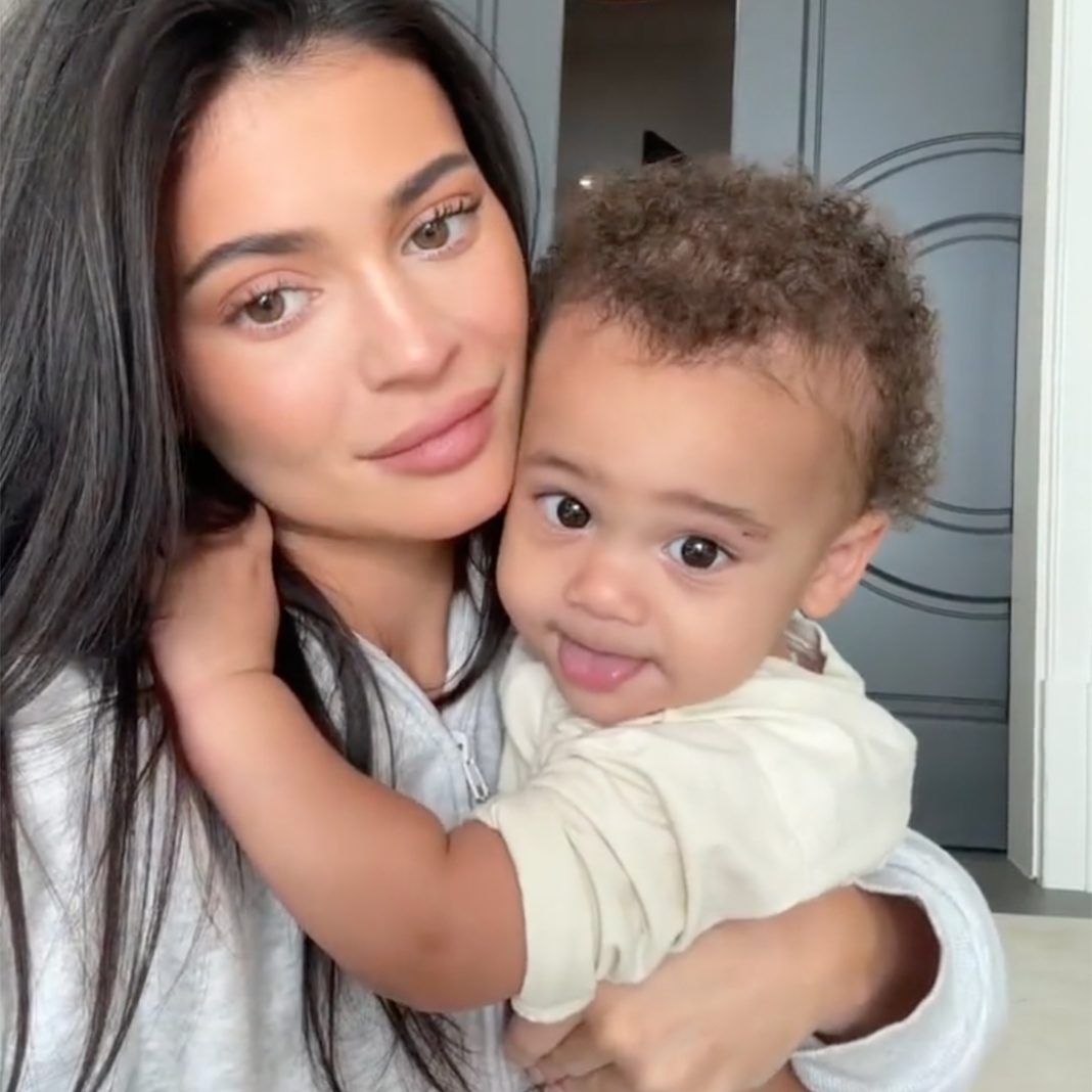 kylie-jenner’s-new-photos-of-“big-boy”-aire-will-have-you-on-cloud-9