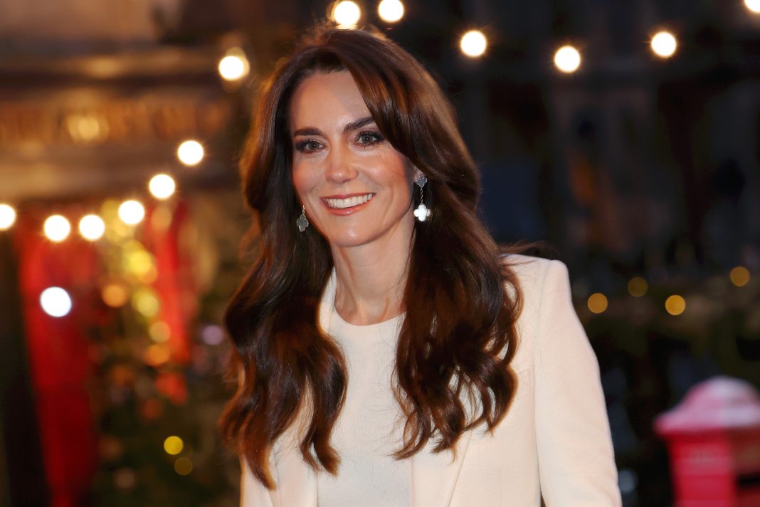 kate-middleton-wore-the-most-fascinating-braid-under-her-fascinator-—-see-photos